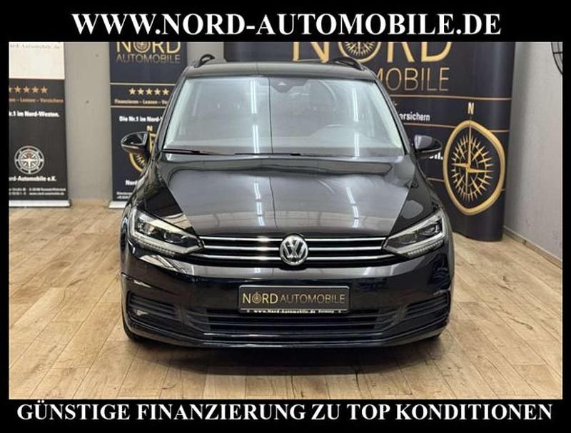 Gebraucht VW Touran Comfortline 110 PS (80 kW) 2020 Schwarz Van / Kleinbus
