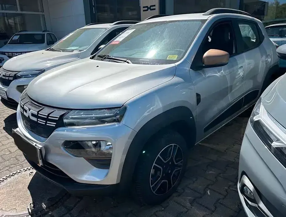 Usata Dacia Spring Extreme 47 kW (65 CV) 2023 Argento Utilitaria