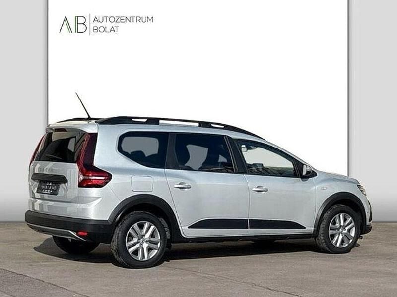 Gebraucht Dacia Jogger Comfort 101 PS (74 kW) 2022 Grau Van / Kleinbus