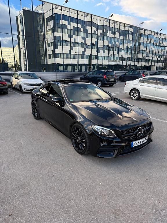 Gebraucht Mercedes E300 AMG 245 PS (180 kW) 2017 Schwarz Coupé