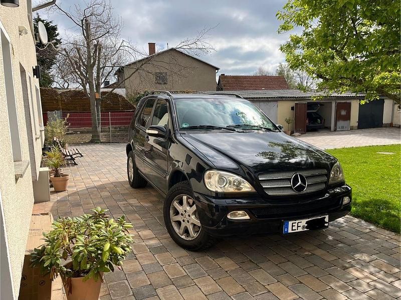 Gebraucht Mercedes ML320 218 PS (160 kW) 2002 Schwarz SUV