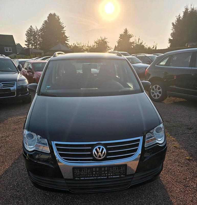 Gebraucht VW Touran 105 PS (77 kW) 2008 Schwarz Van / Kleinbus