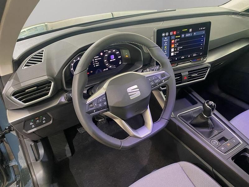 Neu Seat Leon Style 116 PS (85 kW) 2026 Fjordblau Limousine