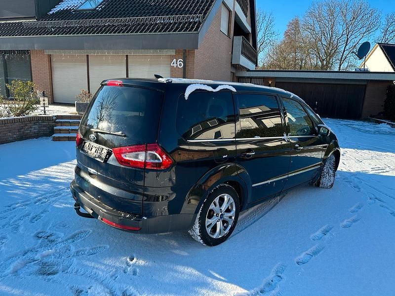 Gebraucht Ford Galaxy Titanium 140 PS (102 kW) 2011 Schwarz Van / Kleinbus
