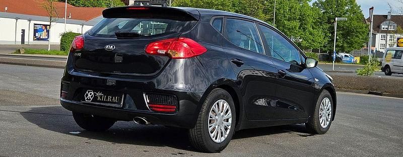 Usata Kia Ceed 135 CV (99 kW) 2016 Nero Utilitaria