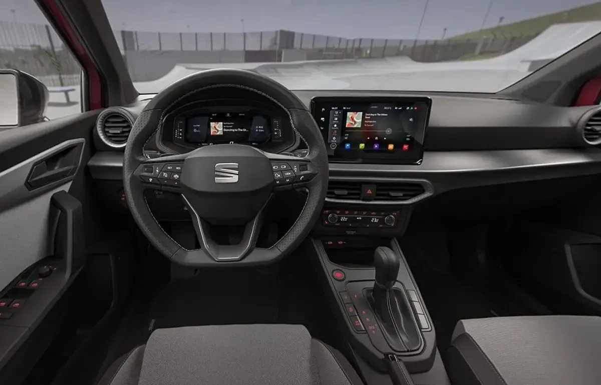 Neu Seat Arona FR 150 PS (110 kW) 2026 Fiord blau SUV