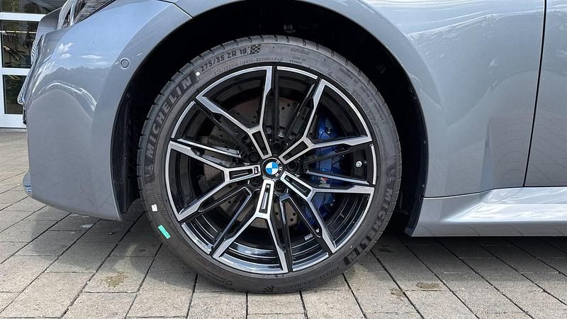 Neu BMW M2 Shadowline 480 PS (353 kW) 2025 Skyscraper grau metallic Coupé