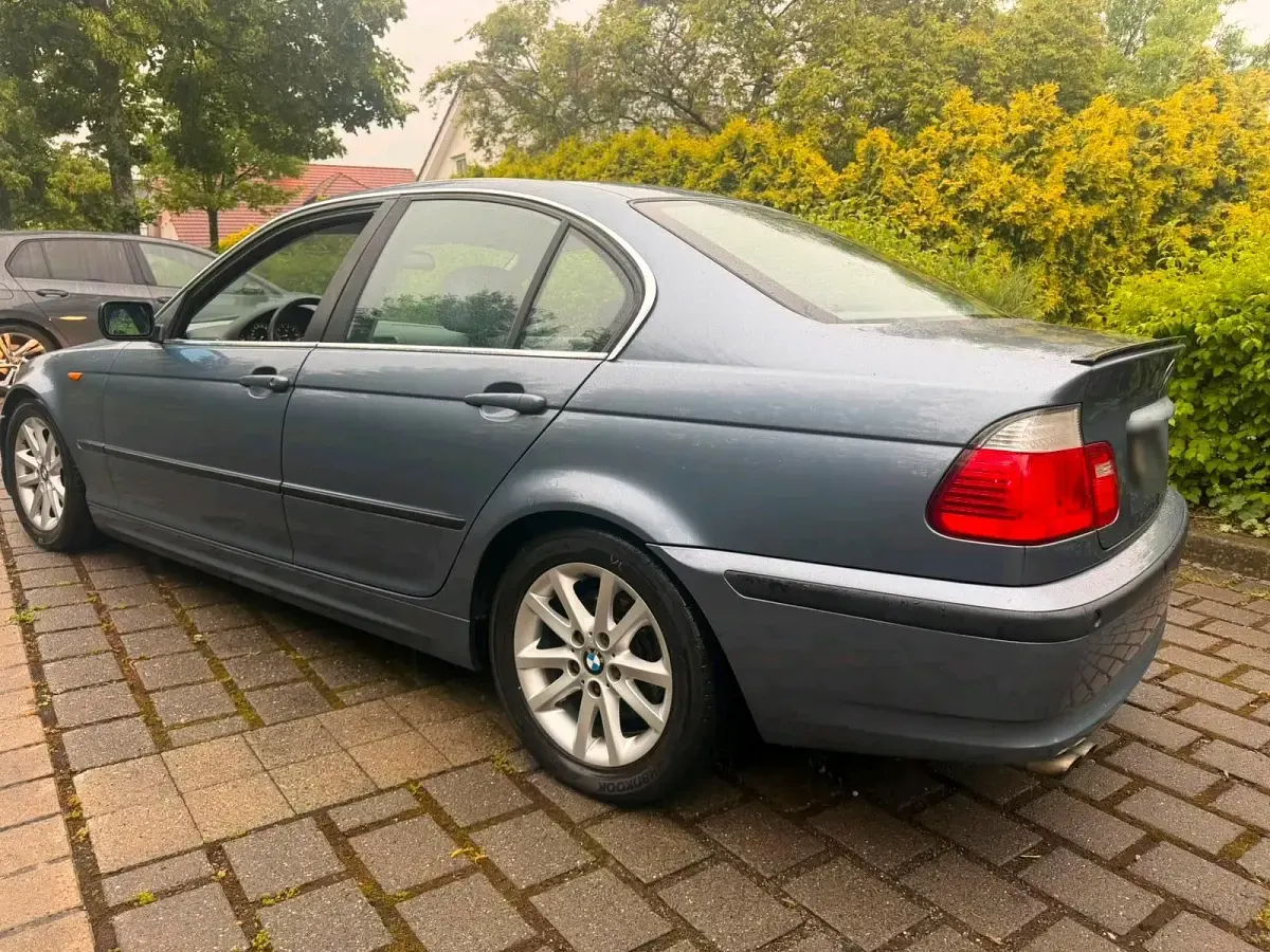 Gebraucht BMW 325 192 PS (141 kW) 2002 Limousine