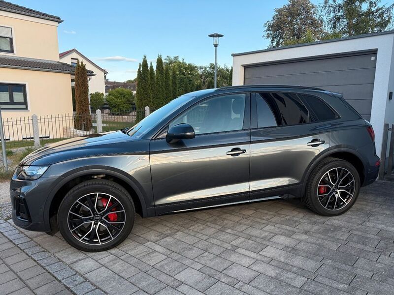 Grau Gebraucht 2023 Audi Q5 S-Line SUV | 51.800 € (Etwas zu teuer) - Bild 1/4