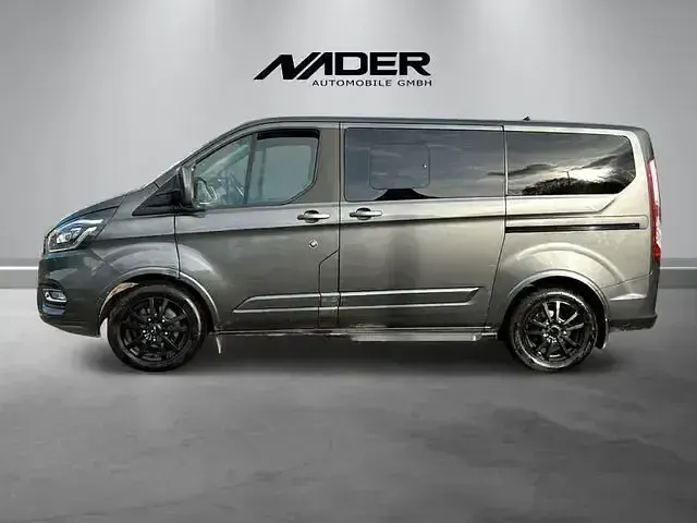 Gebraucht Ford Tourneo Custom Titanium 170 PS (125 kW) 2018 Grau Van