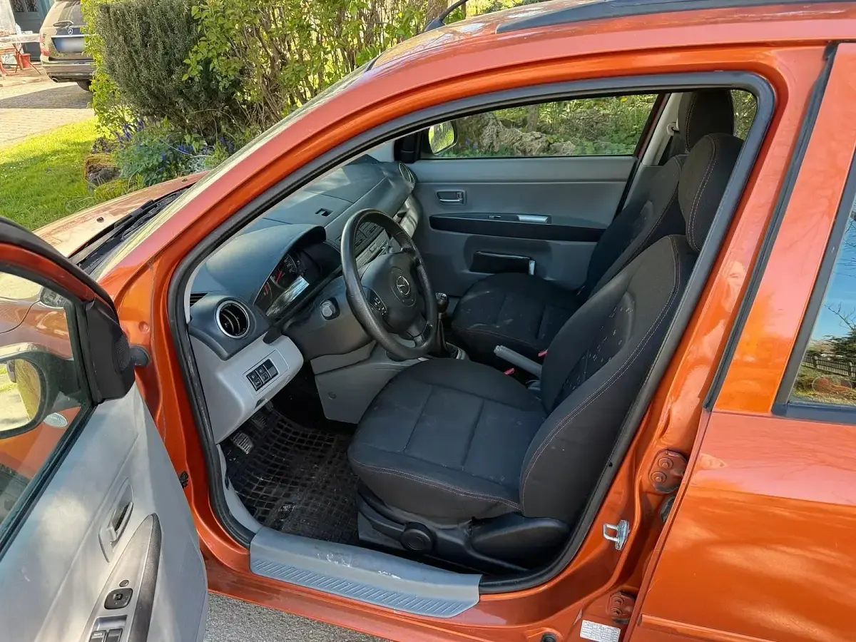 Gebraucht Mazda 2 68 PS (50 kW) 2003 Orange Kleinwagen