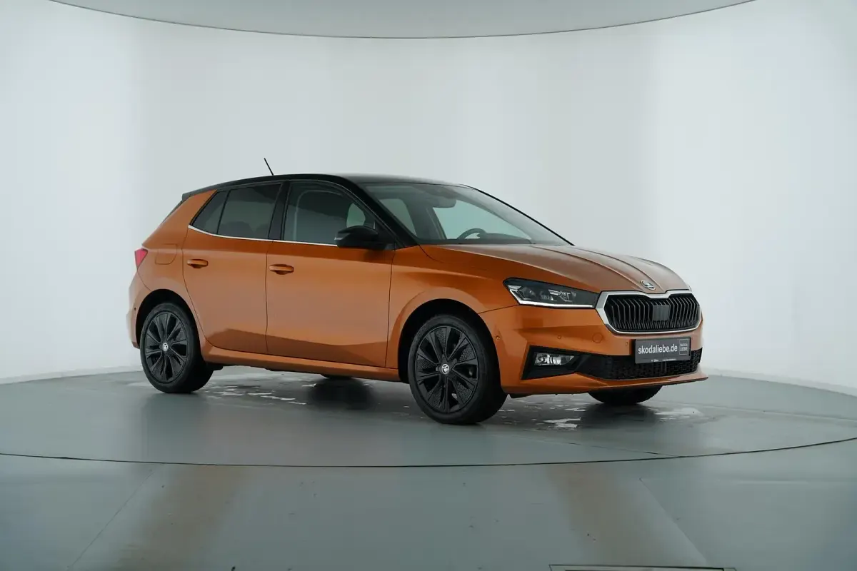 Gebraucht Skoda Fabia Style 150 PS (110 kW) 2022 Phoenixorange metallic Kleinwagen