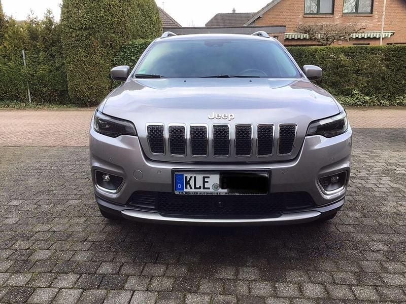 Gebraucht Jeep Cherokee 194 PS (142 kW) 2019 Silber SUV