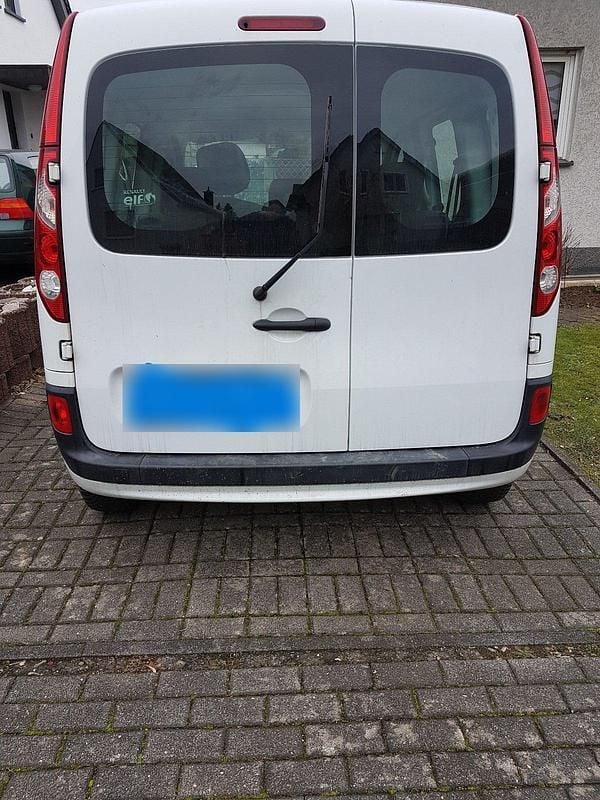Gebraucht Renault Kangoo Authentique 106 PS (77 kW) 2012 Weiß Van / Kleinbus