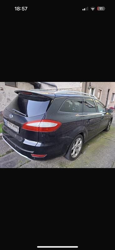Schwarz Gebraucht 2010 Ford Mondeo Kombi | 1.600 € (Superpreis) - Bild 1/4