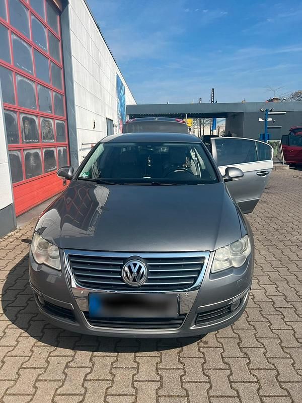 Gebraucht VW Passat Highline 150 PS (110 kW) 2007 Silber Limousine
