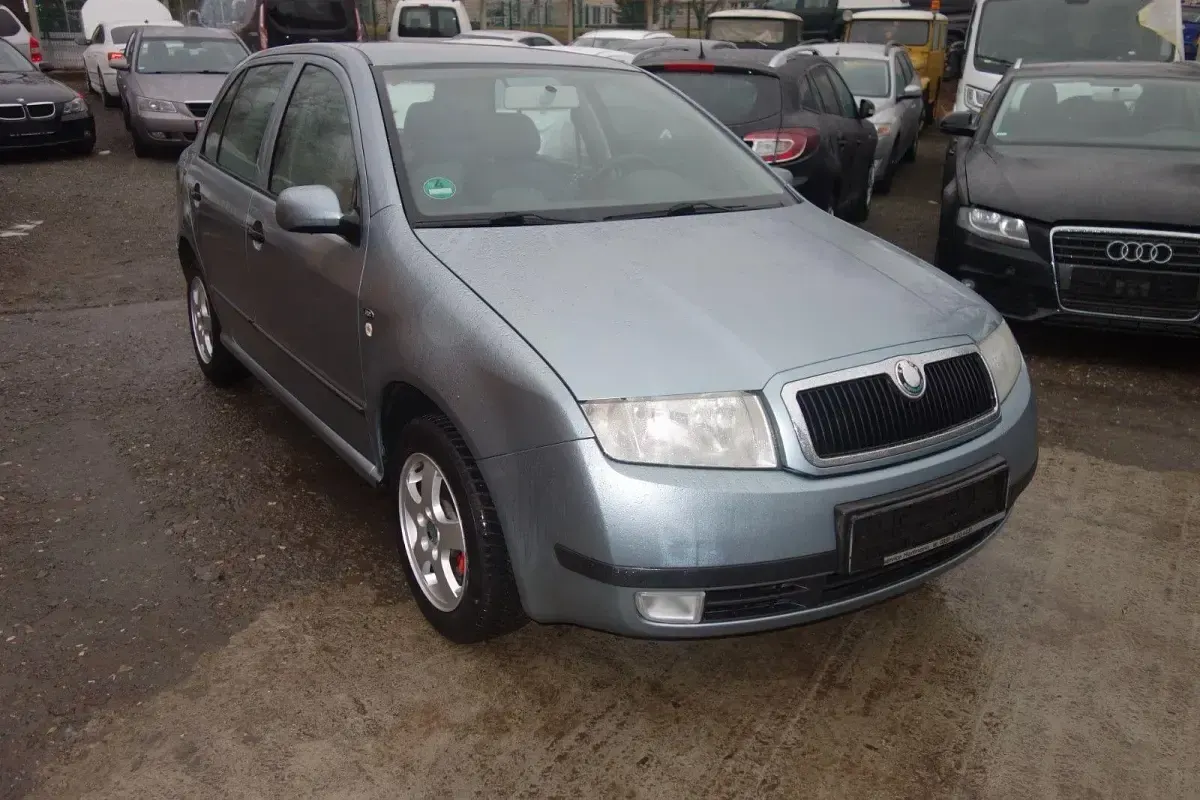 Gebraucht Skoda Fabia Comfort 101 PS (74 kW) 2002 Grau Limousine