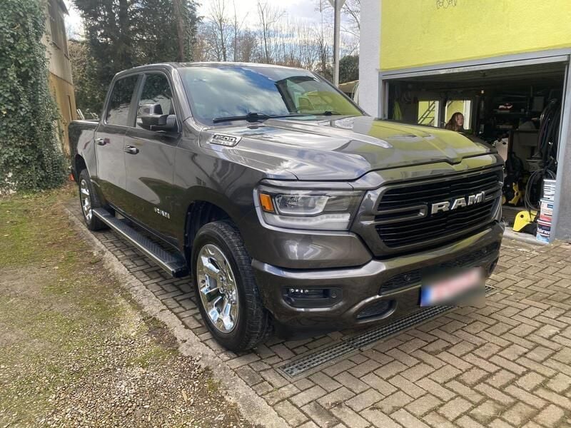 Grau Gebraucht 2019 Dodge Ram Abholung | 29.000 € (Superpreis) - Bild 1/4