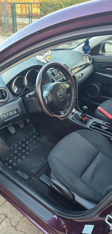 Gebraucht Mazda 3 105 PS (77 kW) 2007 Violet Kleinwagen