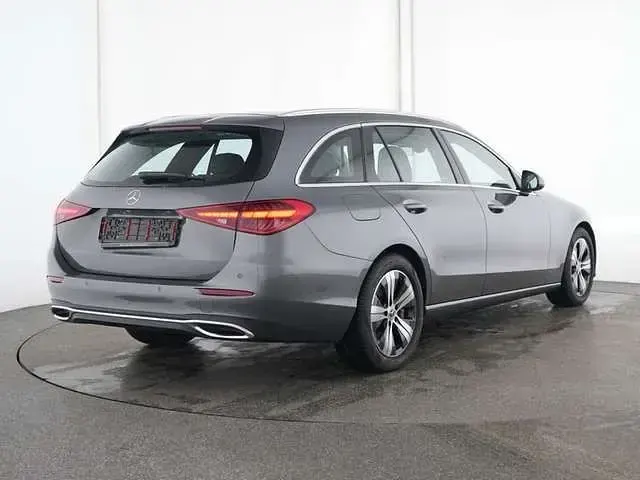 Gebraucht Mercedes C220 Avantgarde 200 PS (147 kW) 2025 Metalliclack selenitgrau Kombi