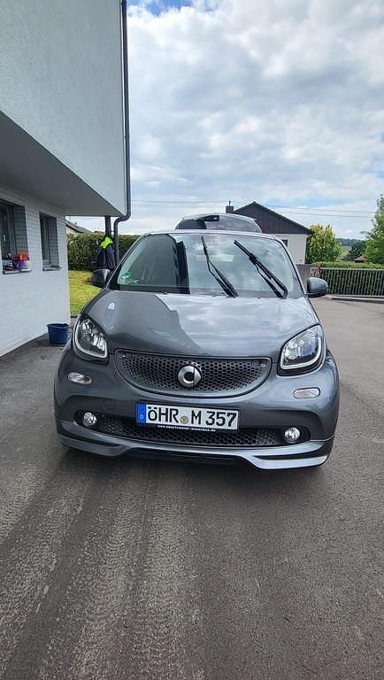 Second-hand Smart ForFour Brabus 90 CP (66 kW) 2017 Gri Hatchback