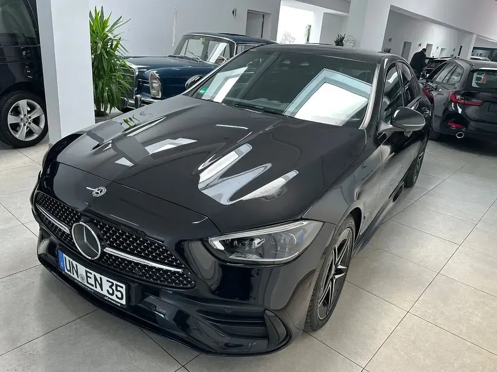 Gebraucht Mercedes C300 AMG line 265 PS (194 kW) 2022 Schwarz Limousine