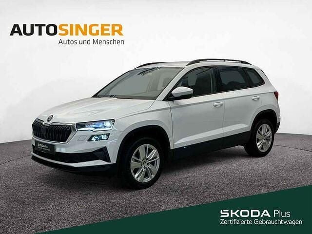 Moonweiss metallic Gebraucht 2024 Skoda Karoq Selection SUV | 34.720 € (Fairer Preis) - Bild 1/2