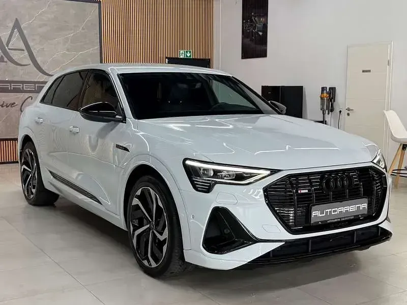 Gebraucht Audi e-tron S-Line 300 kW (408 PS) 2022 Weiß SUV