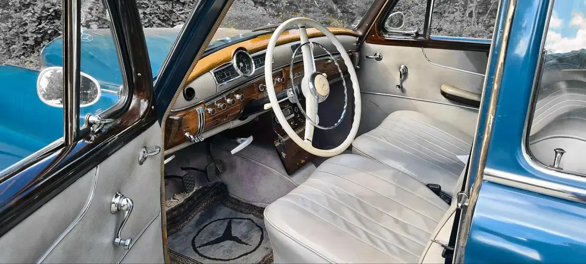 Gebraucht Mercedes 219 89 PS (65 kW) 1958 Blau Limousine