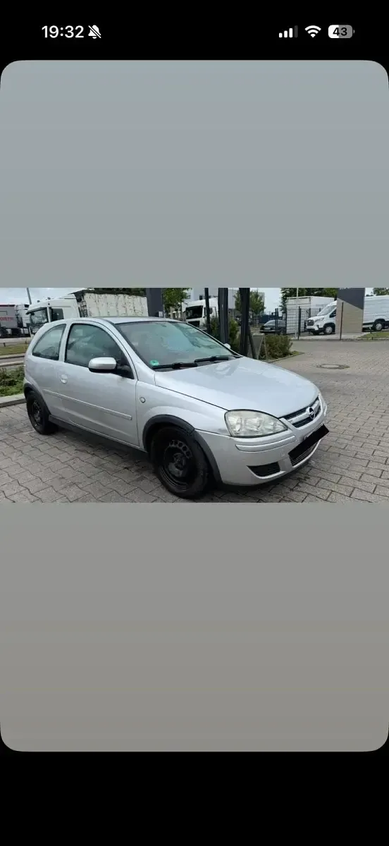 Usata Opel Corsa 75 CV (55 kW) 2004 Argento Utilitaria
