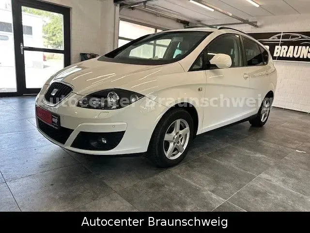 Gebraucht Seat Altea XL Sun 105 PS (77 kW) 2015 Weiß Van / Kleinbus