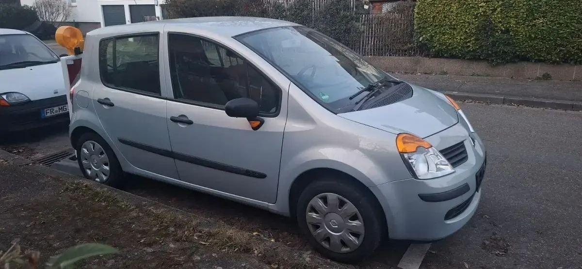 Gebraucht Renault Modus Dynamique 88 PS (64 kW) 2005 Silber Van / Kleinbus
