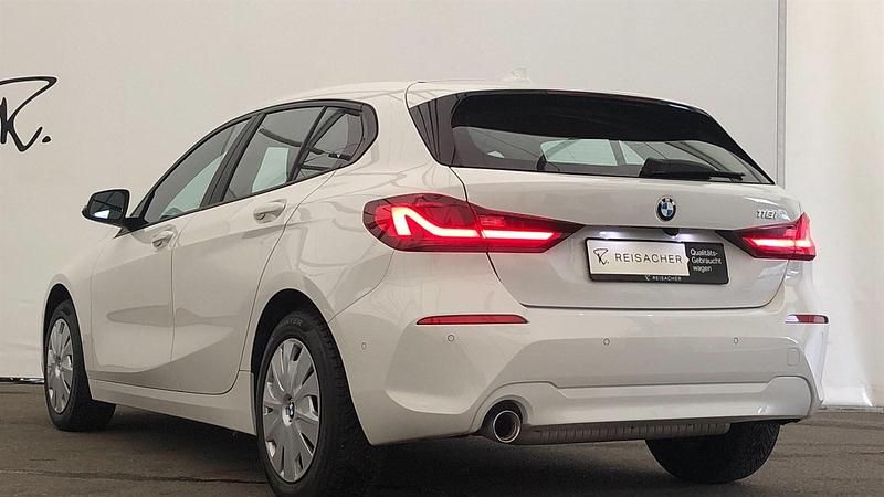 Gebraucht BMW 118 Advantage 140 PS (102 kW) 2023 Alpinweiß uni Kleinwagen