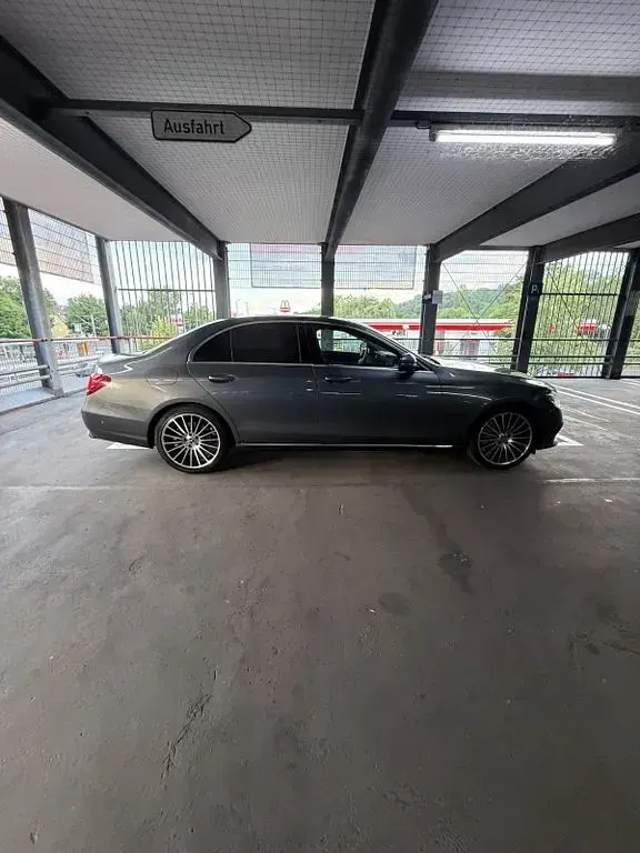 Gebraucht Mercedes E400 340 PS (250 kW) 2018 Grau Limousine