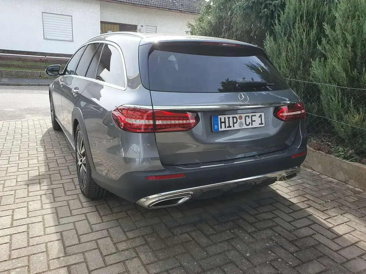 Gebraucht Mercedes E400 Avantgarde 330 PS (242 kW) 2020 Kombi