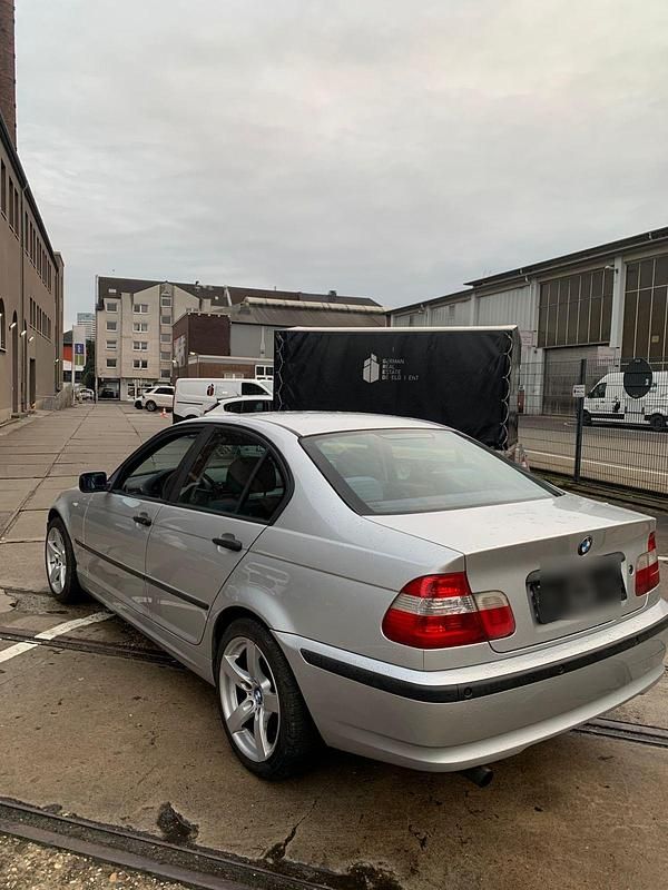 Gebraucht BMW 316 116 PS (85 kW) 2003 Silber Limousine