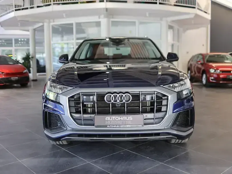 Gebraucht Audi Q8 S-Line 381 PS (280 kW) 2023 Blau SUV