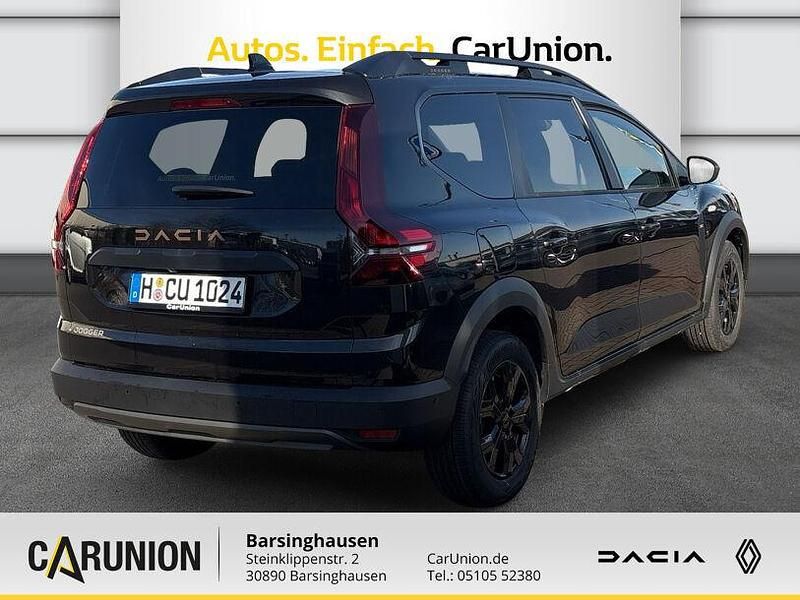 Gebraucht Dacia Jogger Extreme 110 PS (80 kW) 2024 Perlmuttschwarz metallic Van / Kleinbus
