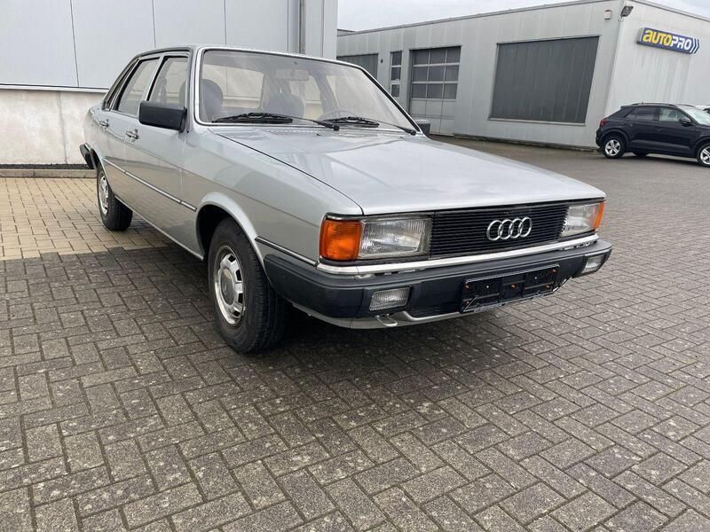 Second-hand Audi 80 75 CP (55 kW) 1979 Argintiu Berlinǎ