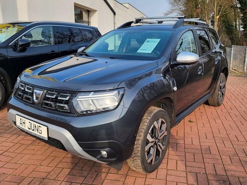 Gebraucht Dacia Duster Prestige 131 PS (96 kW) 2022 Grau SUV