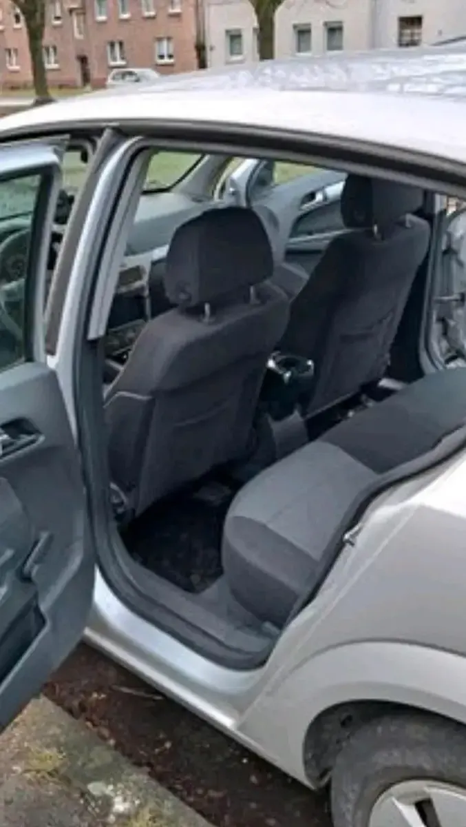 Gebraucht Opel Astra 105 PS (77 kW) 2005 Grau Kleinwagen