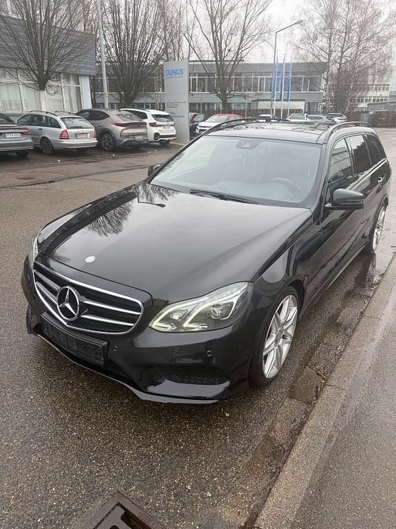 Gebraucht Mercedes E250 AMG 204 PS (150 kW) 2015 Schwarz Limousine
