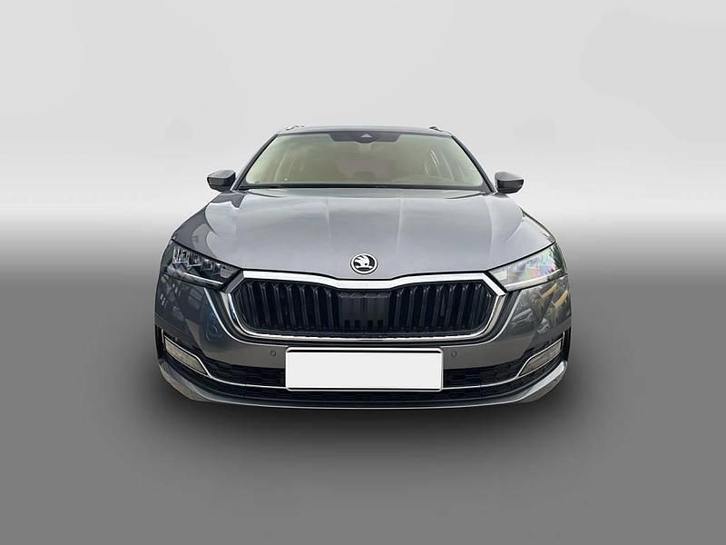Second-hand Skoda Octavia Style 150 CP (110 kW) 2024 Gri Break