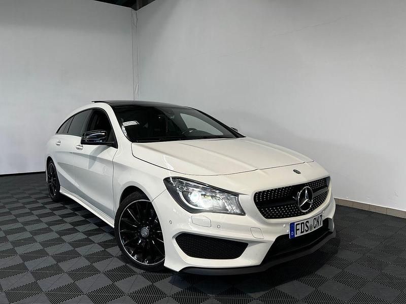 Weiß Gebraucht 2016 Mercedes CLA220 Shooting Brake AMG Kombi | 15.990 € (Guter Preis) - Bild 1/4