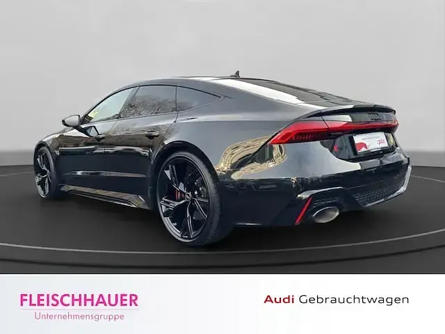 Gebraucht Audi RS7 Sportback Ambiente 600 PS (441 kW) 2023 Mythosschwarz metallic Kleinwagen