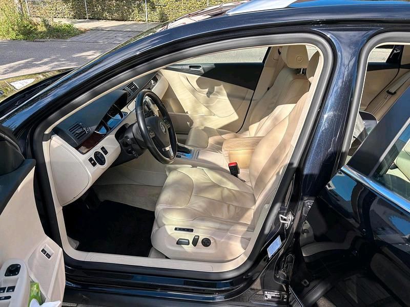 Gebraucht VW Passat 170 PS (125 kW) 2025 Schwarz Kombi