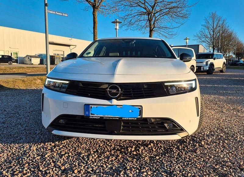 Gebraucht Opel Astra 131 PS (96 kW) 2023 Weiß Limousine