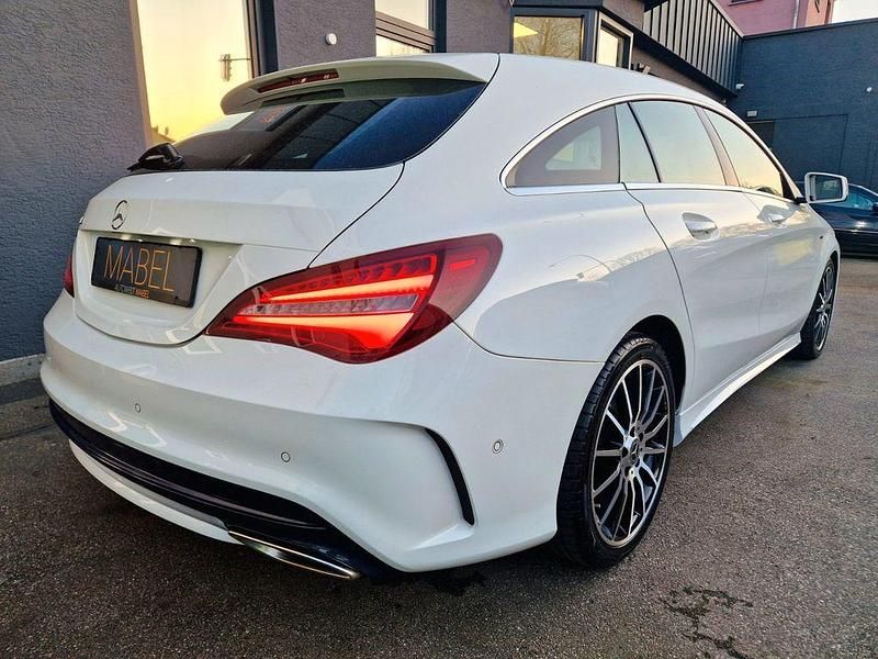 Gebraucht Mercedes CLA180 Shooting Brake AMG line 122 PS (89 kW) 2018 Weiß Kombi