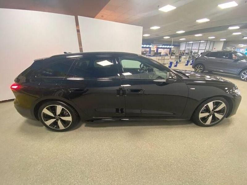 Gebraucht Audi A5 S-Line 204 PS (150 kW) 2025 Schwarz Coupé