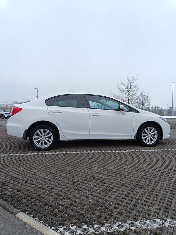 Gebraucht Honda Civic 141 PS (103 kW) 2012 Weiß Limousine